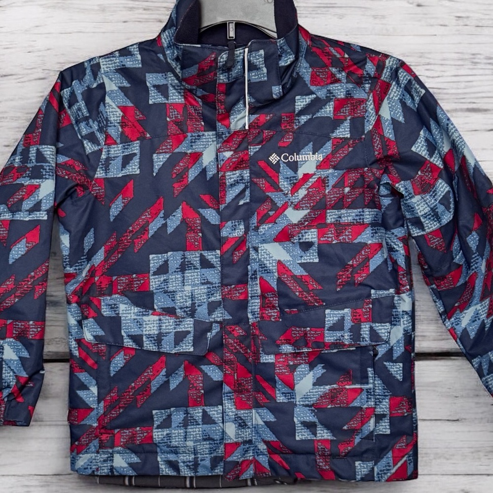 COLUMBIA BOYS WATERPROOF JACKET. ZIP-IN WINDPROOF, ZIPPERED POCKETS JACKET.